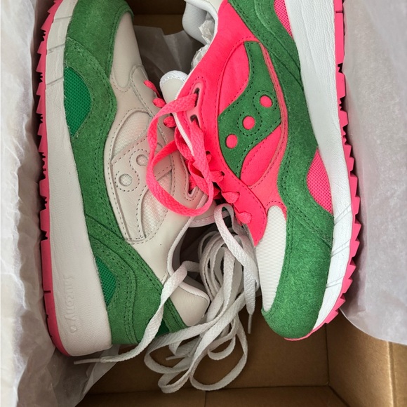 Saucony Green and Pink Athletic Shoes - Picture 4 of 7